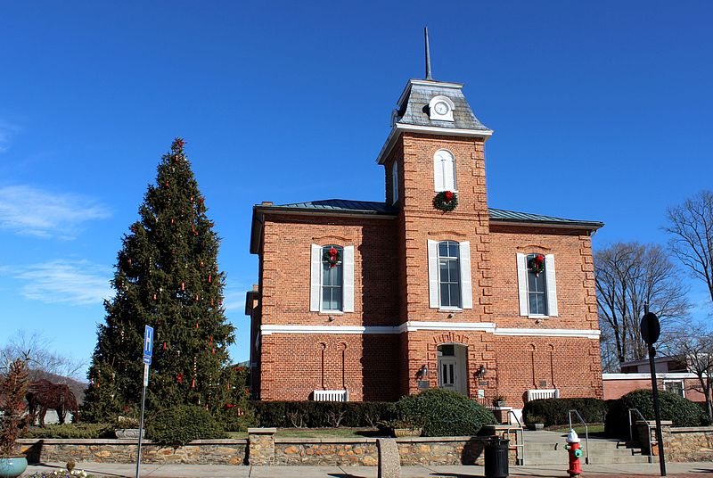 Brevard,_North_Carolina_-_Transylvania_Co._Courthouse